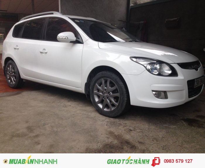 Bán Huyndai I30 CW, nhập Hàn Quốc. màu trắng.