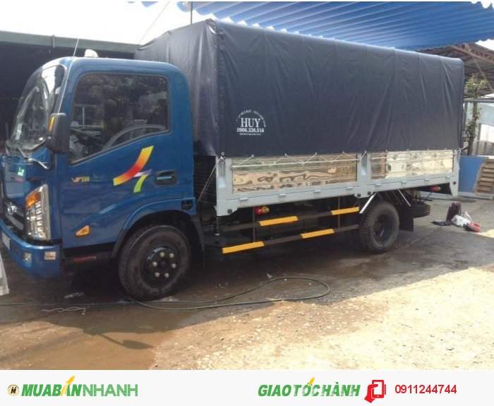 Xe HYUNDAI 2t4 2400kg vào thành phố