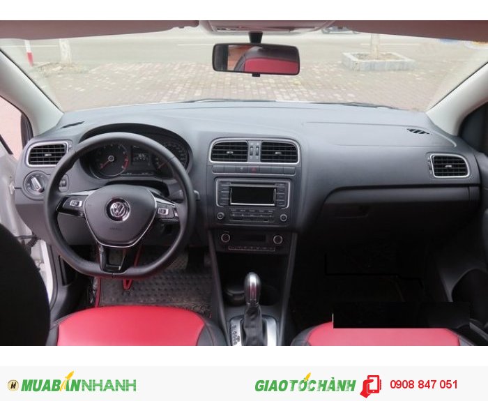 Bán Xe Volkswagen Polo Sedan 2013 AT Cũ màu Trắng.