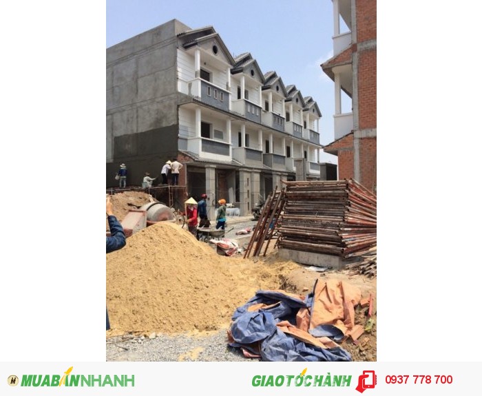 Nhà mới xây 2 lầu gần VinCom Plaza ,P Hiệp Phú,q9