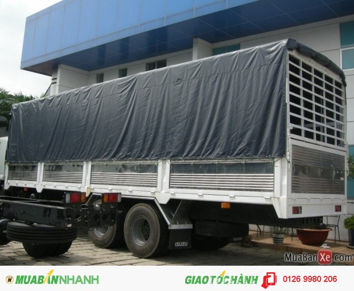 Xe tải isuzu 1,9 tấn thùng mui bạc