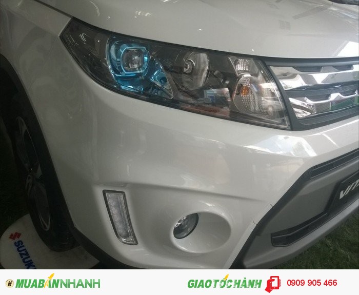 Xe SUZUKI VITARA màu trắng ngọc trai -Chỉ còn 739 triệu