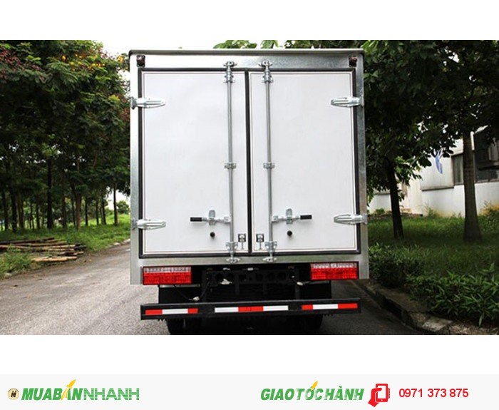 Bán xe tải veam VT252 thùng kín giá tốt, hỗ trợ mua xe trả góp, vay vốn ngân hàng lãi suất thấp.