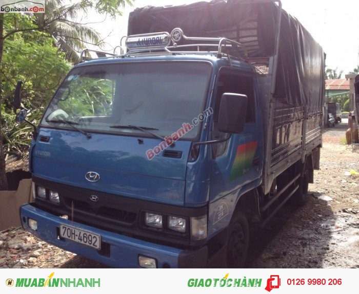 Xe huyndai 2,5 tấn thùng mui bạc,hỗ trợ trả góp,giá tốt