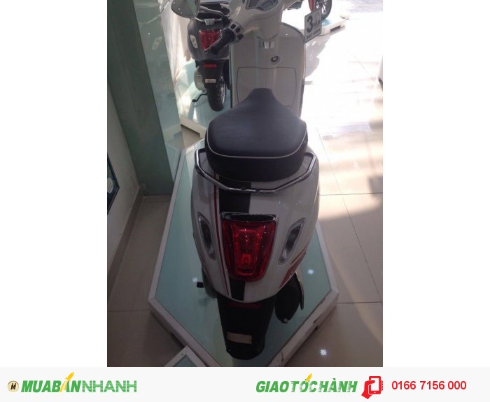 Vespa Sprint 125 3v i.e. (Màu trắng)