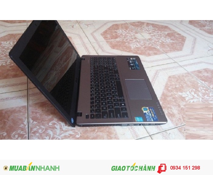 - CPU: Intel ® CORE I3 3217u 1.8ghz
- Ram: 4GB DDR3 
- HDD: 500 GB 
-vga hd 4000
Kích thước: 15'6 inch