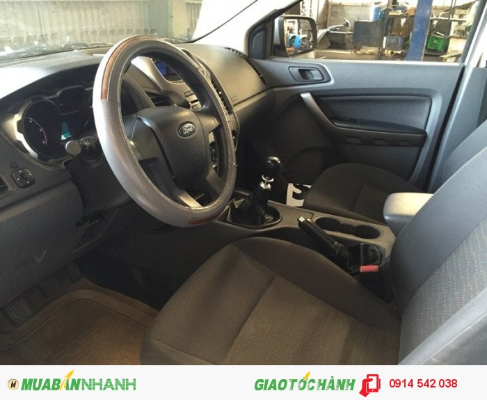 Bán Ford Ranger XLS màu bạc sx 2013,thùng thể thao