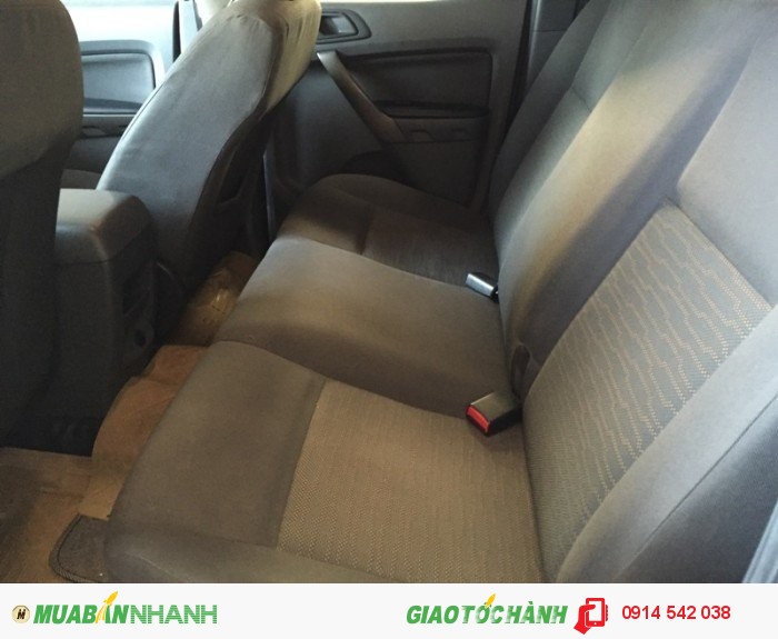 Bán Ford Ranger XLS màu bạc sx 2013,thùng thể thao