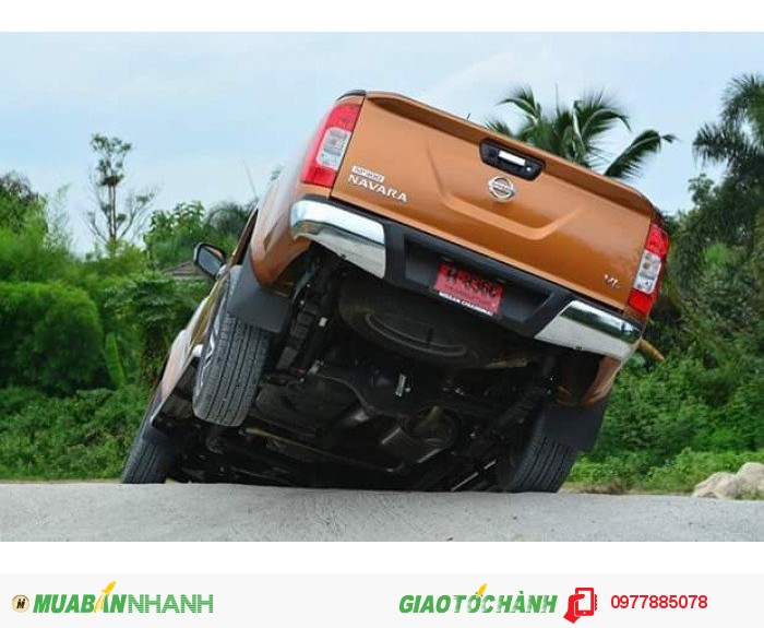 Bán Navara VL màu vàng nhập khẩu nguyên chiếc thailand