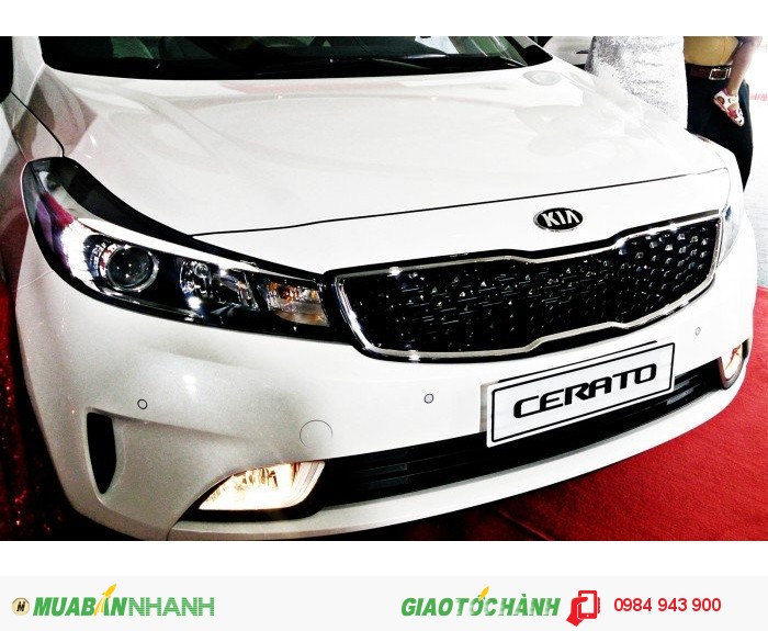 Cần bán xe KIA CERATO 1.6MT màu trắng phù hợp với gia đình, làm xe hoa