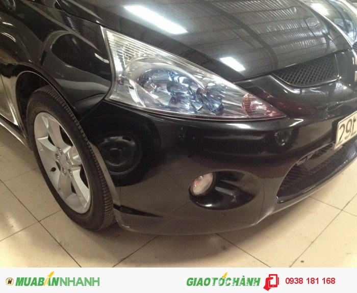 Xe Mitsubishi Grandis 8 cho 2009