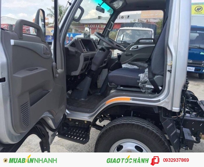 Xe JAC 2400kg vào thành phố