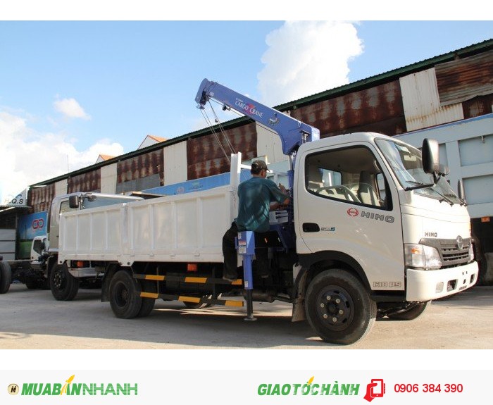 Bán Xe tải HINO XZU720 4,5T có gắn cẩu tại Miền nam,giao ngay