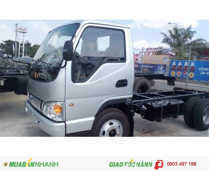 Xe tải jac 2 tấn 4,máy isuzu,có xe giao ngay