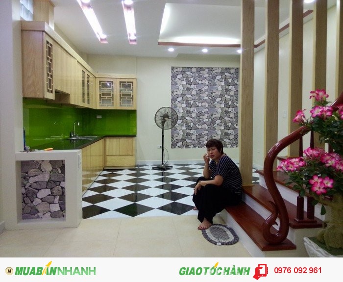 Bán Gấp nhà Kim Mã 30m2, 2 tầng MT4M, 1.9 tỷ có thương lượng