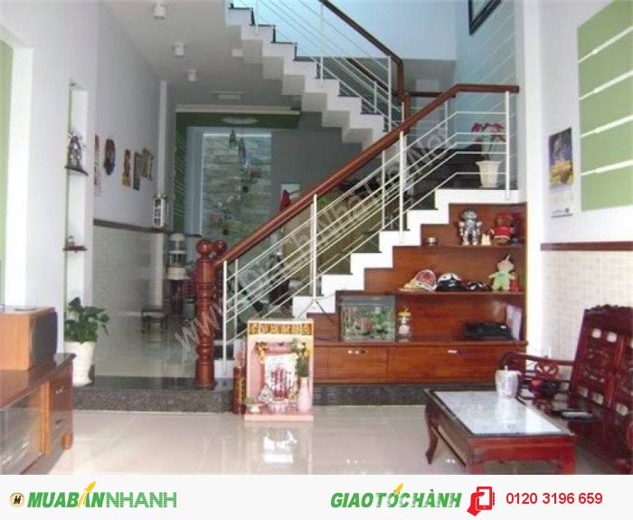 Nhà đẹp gần công viên Thủ Lệ. DT 70m2x4 tầng. Giá: 4,6 tỷ.