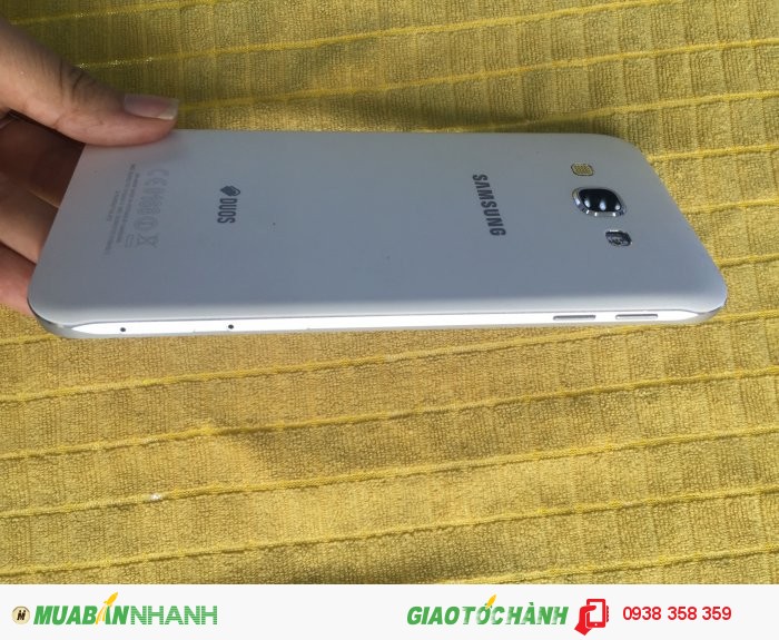 Samsung A8 - màu trắng