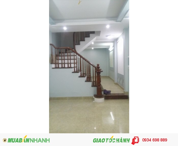 Bán nhà giá 3,4 tỷ, diện tích 40m2x5 tầng,ngõ 155 Cầu Giấy