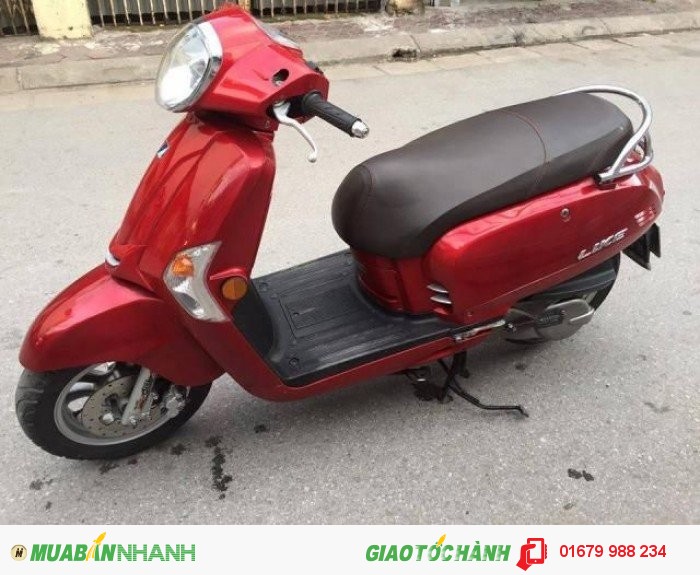 Chiếc xe Like 125 nhập khẩu. xe chính hãng kymco. xe mầu đỏ