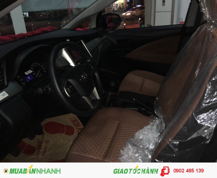 Innova 2.0E Màu Bạc Giao Ngay Khuyến Mãi Tốt 2
