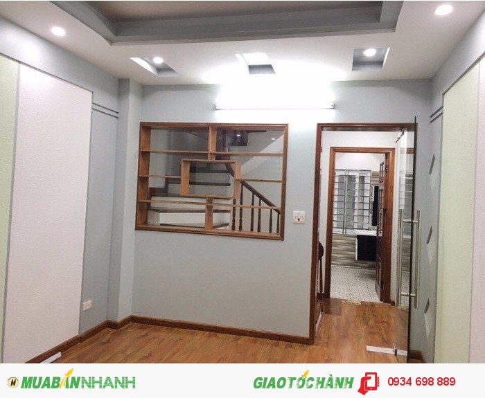 Bán nhà quận Cầu Giấy, giá 3,4 tỷ, diện tích 40m2x5 tầng mới