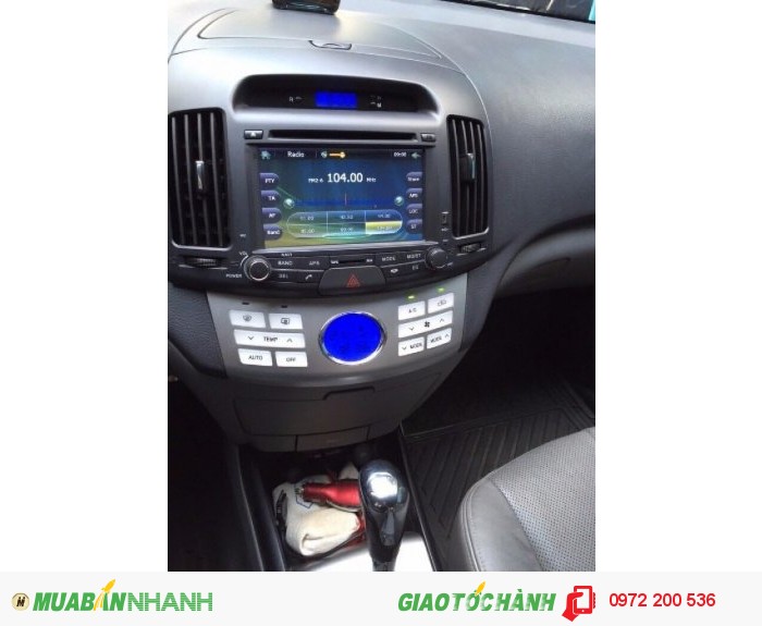 Cần bán xe hyundai avante 1.6AT, đời 2011, màu trắng