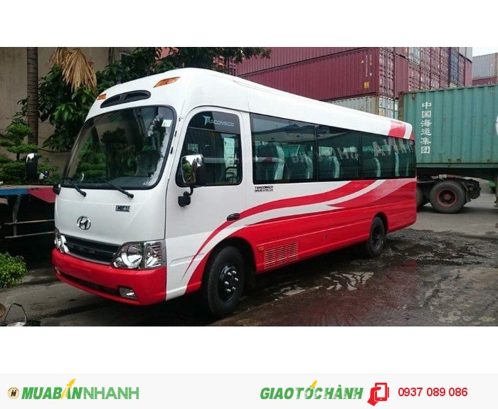 Xe county 29 chỗ thân dài hyundai nhập khẩu