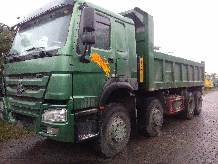 Bán xe tải ben 4 chân howo thùng vuông nhíp bó tải trọng cao