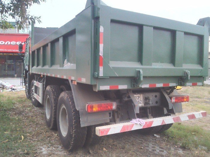Bán xe tải ben 4 chân howo thùng vuông nhíp bó tải trọng cao