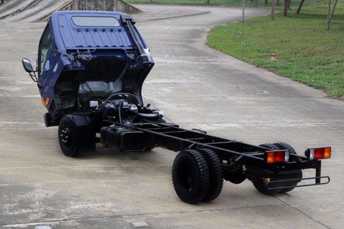 HYUNDAI HD 800