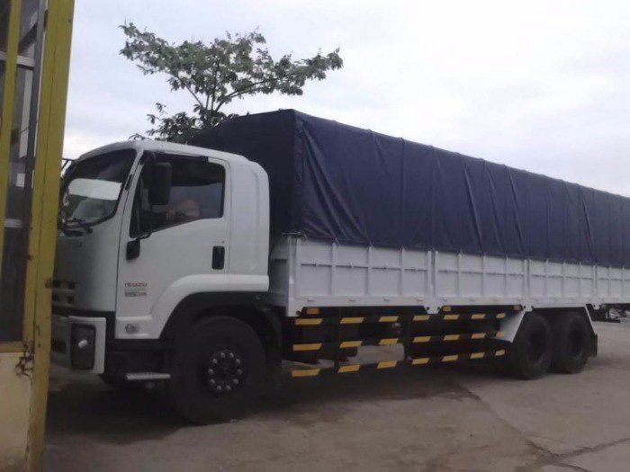 Xe tải Isuzu FVM34W 16 tấn giảm giá còn 1520 triệu