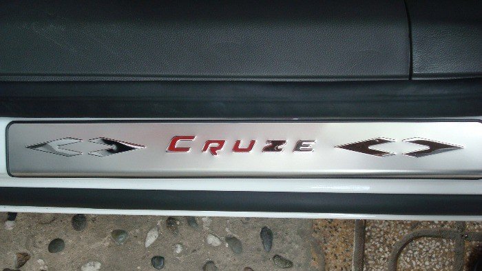Đồ chơi trang trí xe Cruze 0