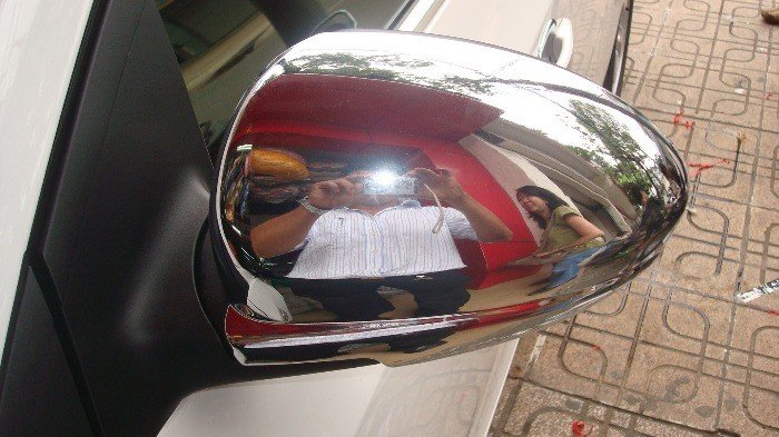 Đồ chơi trang trí xe Cruze 3