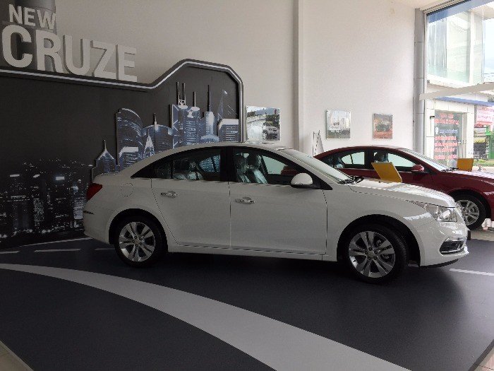 Bán xe Chevrolet Cruze LT, LTZ 2016, nhiều màu lựa chọn, giá cạnh tranh