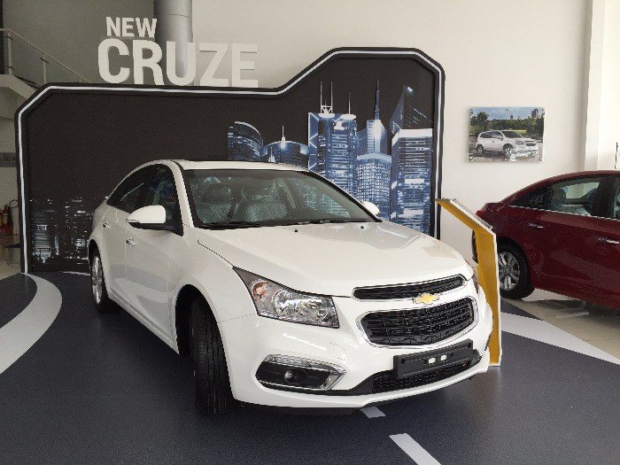 Bán xe Chevrolet Cruze LT, LTZ 2016, nhiều màu lựa chọn, giá cạnh tranh