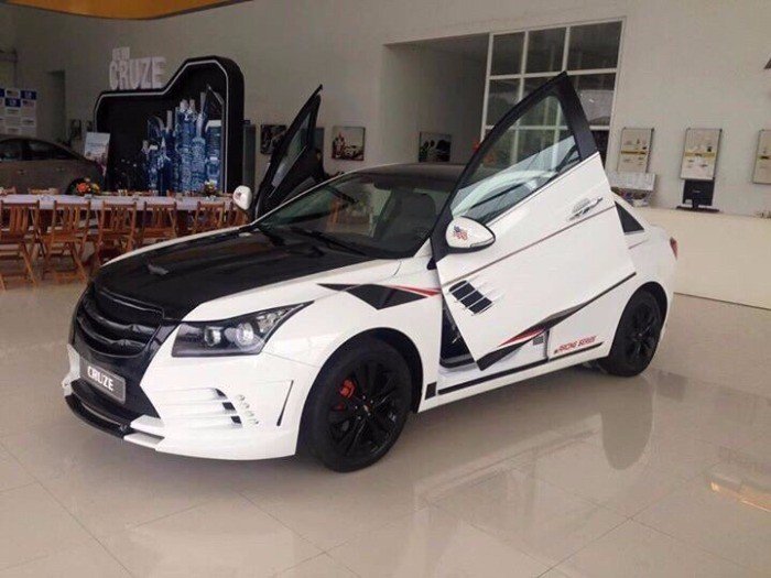 Bán xe Chevrolet Cruze LT, LTZ 2016, nhiều màu lựa chọn, giá cạnh tranh
