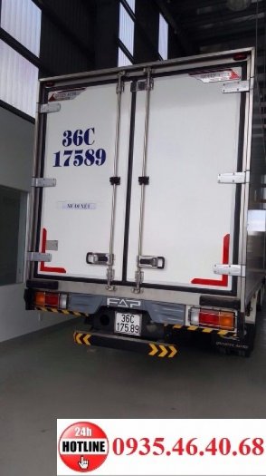 Xe tải Hyundai HD210 thùng đông lạnh 12,7 tấn