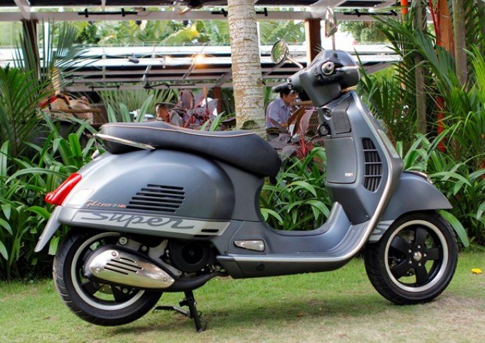 Vespa GTS Super khuyến mãi khủng tại Biên Hòa