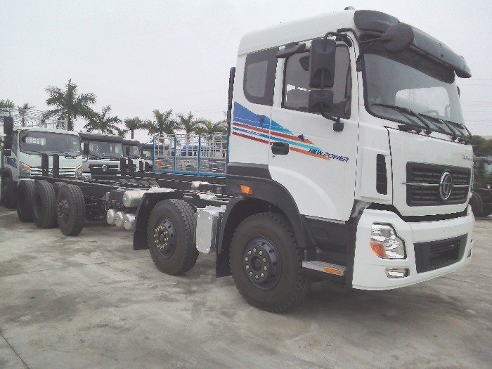 Xe tải thùng 5 chân Trường Giang Đông Phong 24 tấn