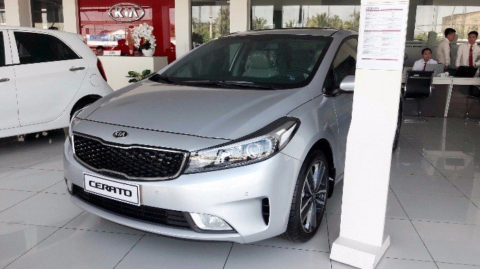 Cerato 1.6MT số sàn thích hợp chạy dịch vụ và gia đình, công nghệ mới đẳng cấp mới