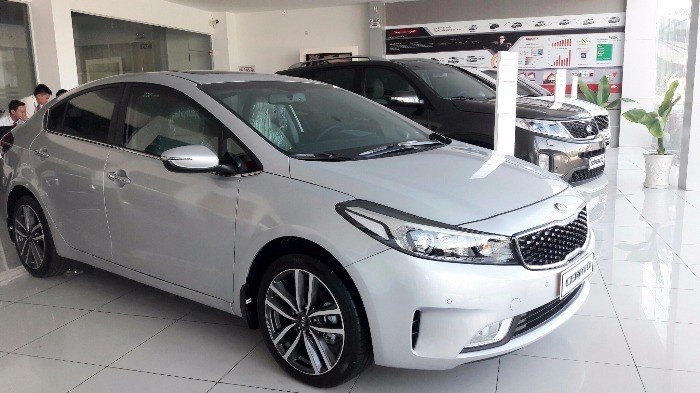 Cerato 1.6MT số sàn thích hợp chạy dịch vụ và gia đình, công nghệ mới đẳng cấp mới