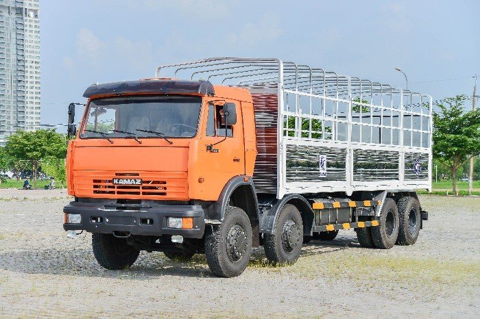 Xe Tải Thùng Kamaz 6540 giảm giá cực sốt
