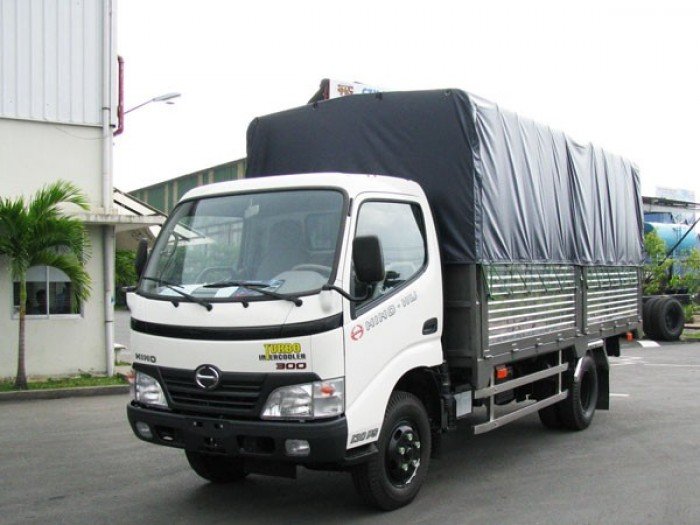 Bán xe tải Hino FG8JPSB 2016 thùng mui kèo bạt siêu dài, có sẵn