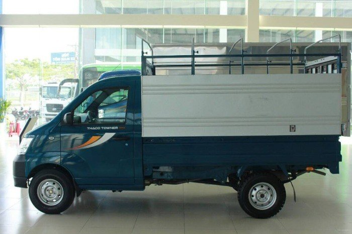 Xe tải nhỏ máy xăng thaco towner 650kg,750kg,775kg thùng kín ,mui bạt,thùng lửng