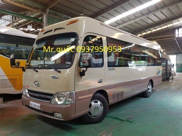 Xe county thân dài hyundai 3 cục model 2017.