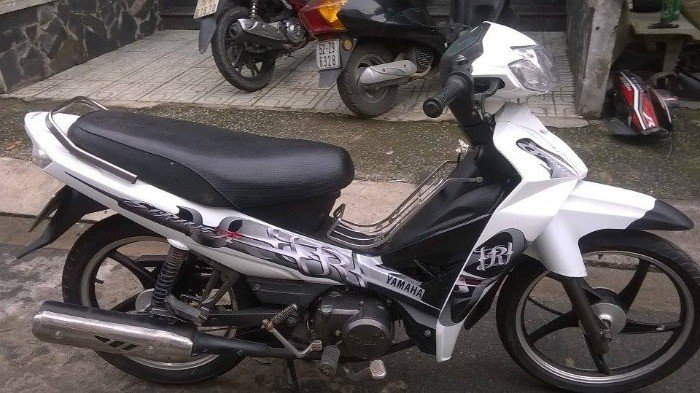 Xe sirius hq màu trắng đen bánh mâm biển số thành phố