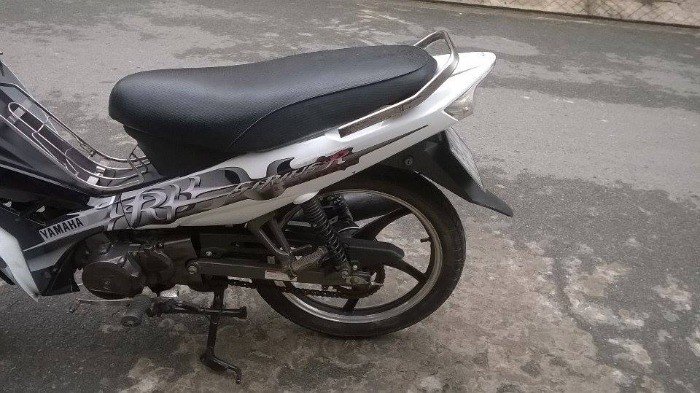 Xe sirius hq màu trắng đen bánh mâm biển số thành phố
