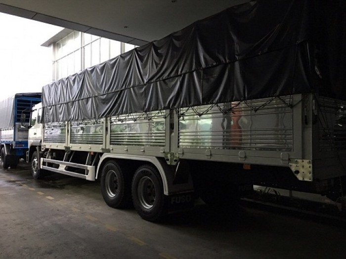 Khuyến mãi- xe tải 3 chân 3 giò Fuso FJ/ mua xe tải Mitsu Fuso 16 tấn 3 giò/ xe fuso fj trả góp