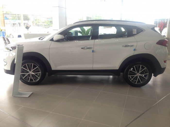 Hyundai Tucson 2016 màu trắng full option