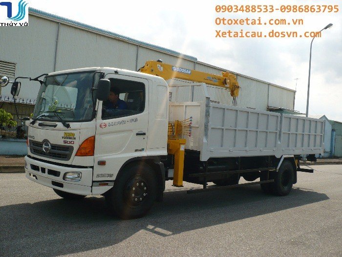 Xe hyundai gắn cẩu unic